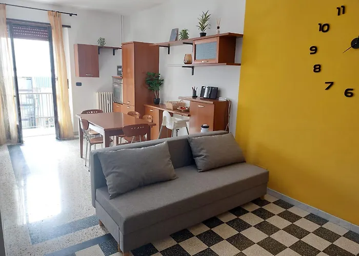Guesthost - Family Nest Lägenhet Turin