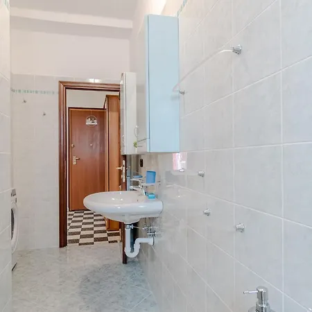 Guesthost - Family Nest Lejlighed Torino